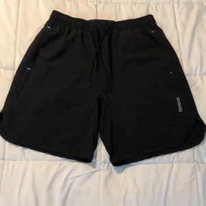 Men’s Reebok swim shorts Sz LG